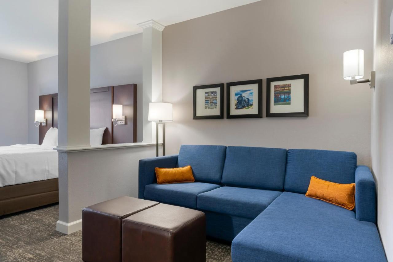 Comfort Suites Падука Екстериор снимка